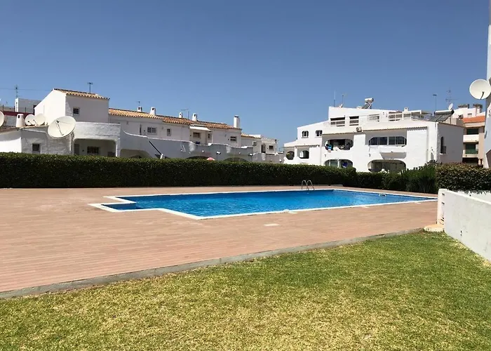 Cozy Apartment Near Oura Beach